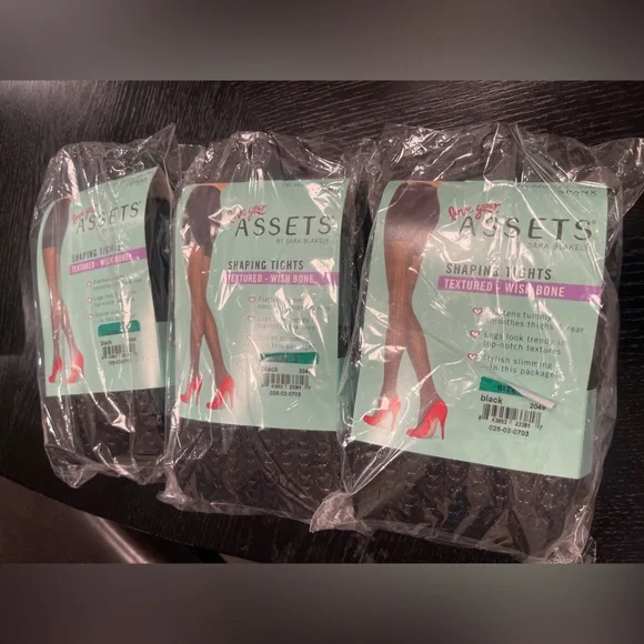 Pack of 3 NWT Assets by spanx shaping tights textured wish bone size 3 - Picture 2 of 3